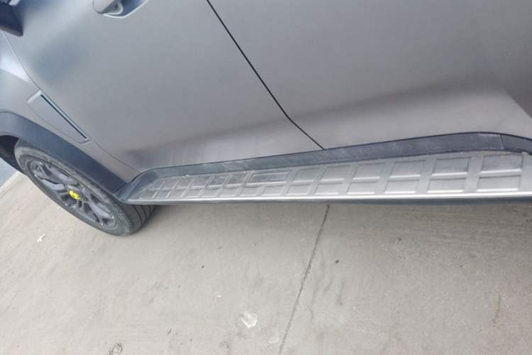 Used JETOUR Shanhai Traveler C-DM 2024 C-DM 208KM Mountain & Wilderness Edition Left Side Sill