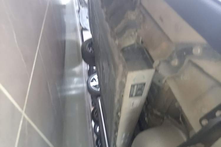 Used JETOUR Shanhai Traveler C-DM 2024 C-DM 208KM Mountain & Wilderness Edition Left Side Sill