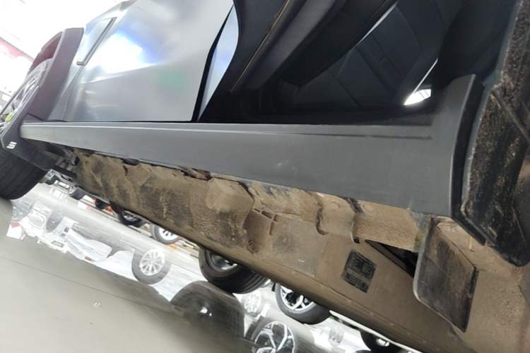 Used JETOUR Shanhai Traveler C-DM 2024 C-DM 208KM Mountain & Wilderness Edition Left Side Sill