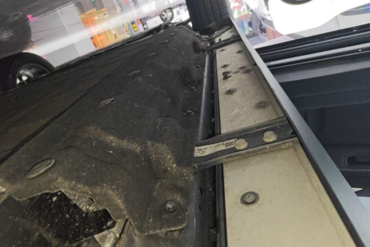 Used JETOUR Shanhai Traveler C-DM 2024 C-DM 208KM Mountain & Wilderness Edition Left Side Sill