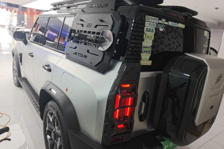 Used JETOUR Shanhai Traveler C-DM 2024 C-DM 208KM Mountain & Wilderness Edition Rear Left 45 Deg