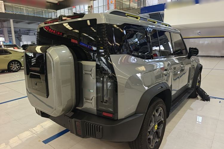 Used JETOUR Shanhai Traveler C-DM 2024 C-DM 208KM Mountain & Wilderness Edition Rear Right 45 Deg