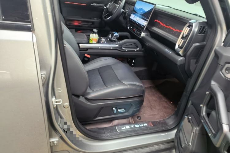 Used JETOUR Shanhai Traveler C-DM 2024 C-DM 208KM Mountain & Wilderness Edition Right Front Seat