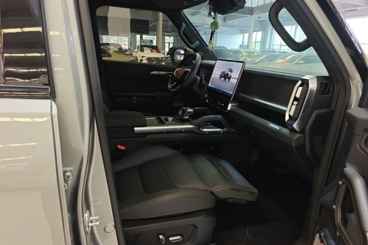 Used JETOUR Shanhai Traveler C-DM 2024 C-DM 208KM Mountain & Wilderness Edition Right Front Seat