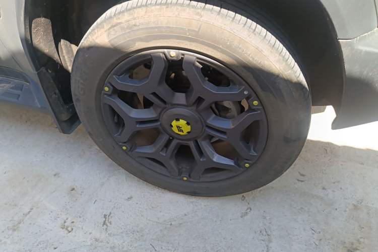 Used JETOUR Shanhai Traveler C-DM 2024 C-DM 208KM Mountain & Wilderness Edition Right Front Wheel Hub