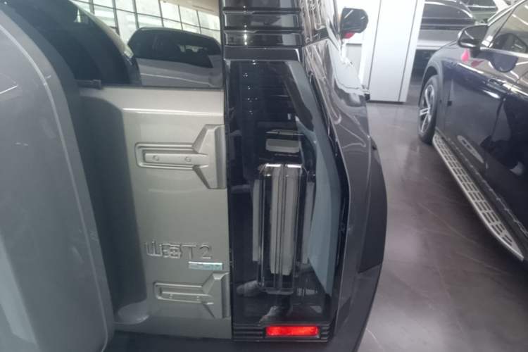 Used JETOUR Shanhai Traveler C-DM 2024 C-DM 208KM Mountain & Wilderness Edition Right Rear Taillight