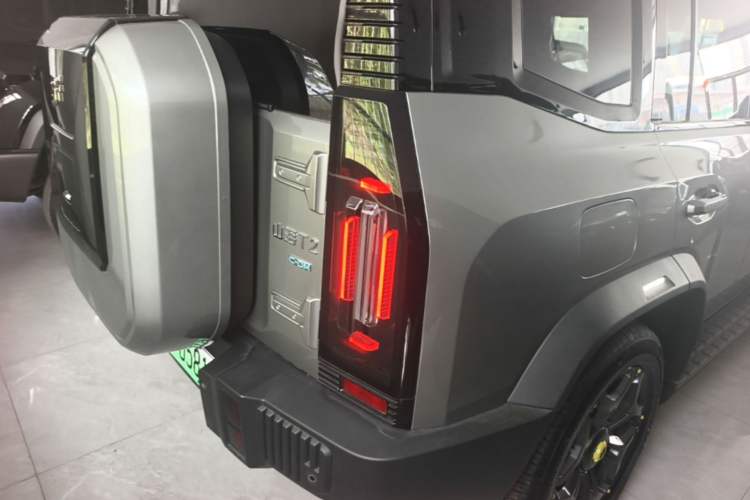 Used JETOUR Shanhai Traveler C-DM 2024 C-DM 208KM Mountain & Wilderness Edition Right Rear Taillight