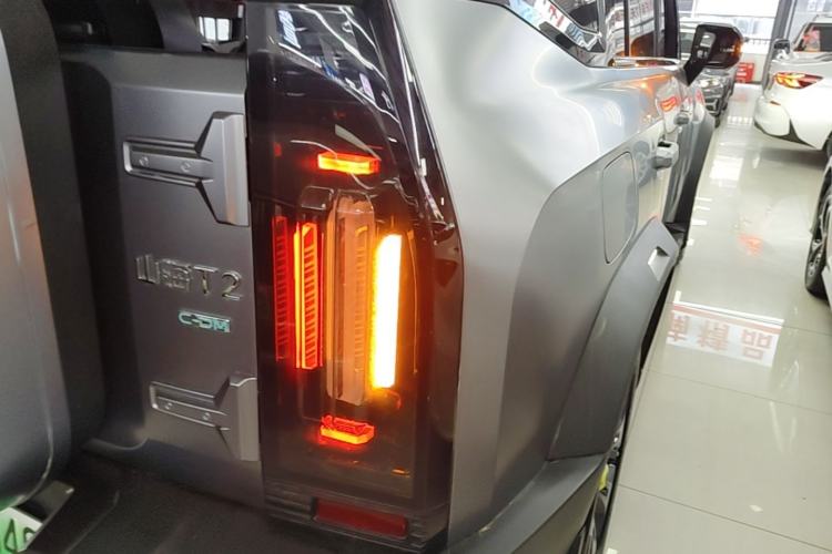 Used JETOUR Shanhai Traveler C-DM 2024 C-DM 208KM Mountain & Wilderness Edition Right Rear Taillight