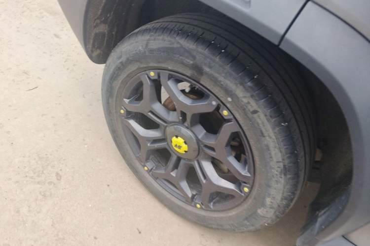 Used JETOUR Shanhai Traveler C-DM 2024 C-DM 208KM Mountain & Wilderness Edition Right Rear Wheel Hub