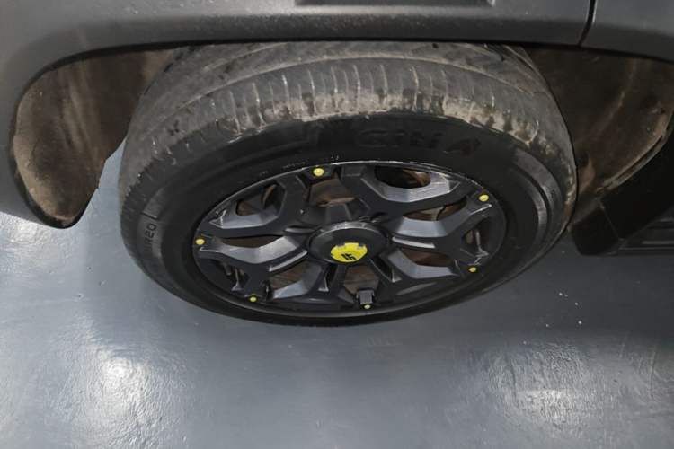 Used JETOUR Shanhai Traveler C-DM 2024 C-DM 208KM Mountain & Wilderness Edition Right Rear Wheel Hub