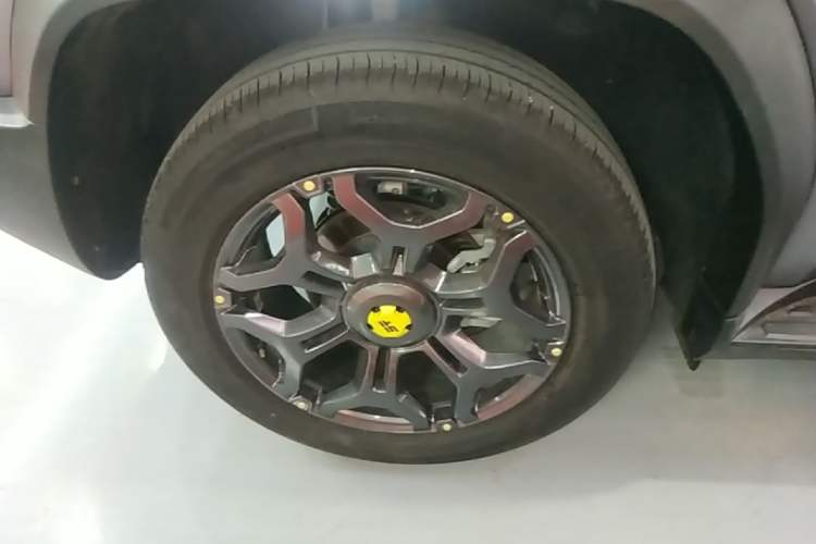 Used JETOUR Shanhai Traveler C-DM 2024 C-DM 208KM Mountain & Wilderness Edition Right Rear Wheel Hub