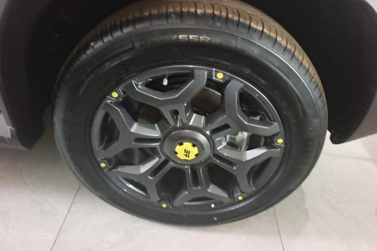 Used JETOUR Shanhai Traveler C-DM 2024 C-DM 208KM Mountain & Wilderness Edition Right Rear Wheel Hub