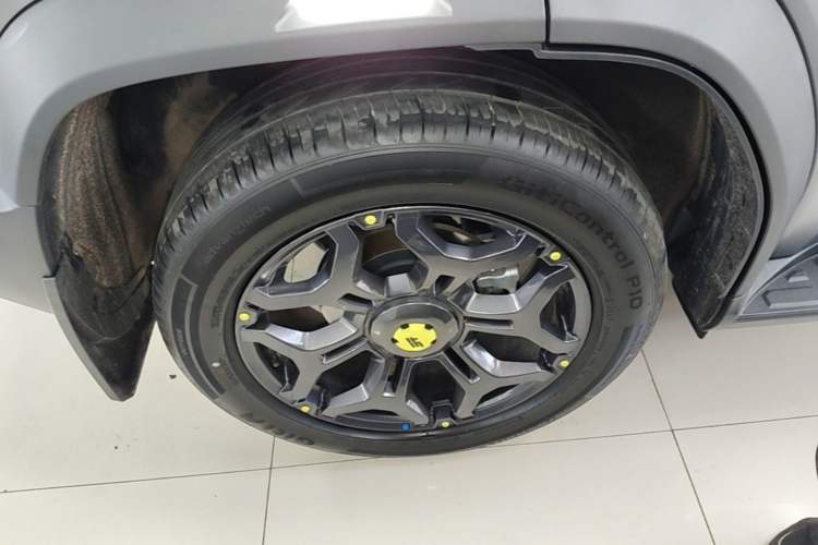 Used JETOUR Shanhai Traveler C-DM 2024 C-DM 208KM Mountain & Wilderness Edition Right Rear Wheel Hub