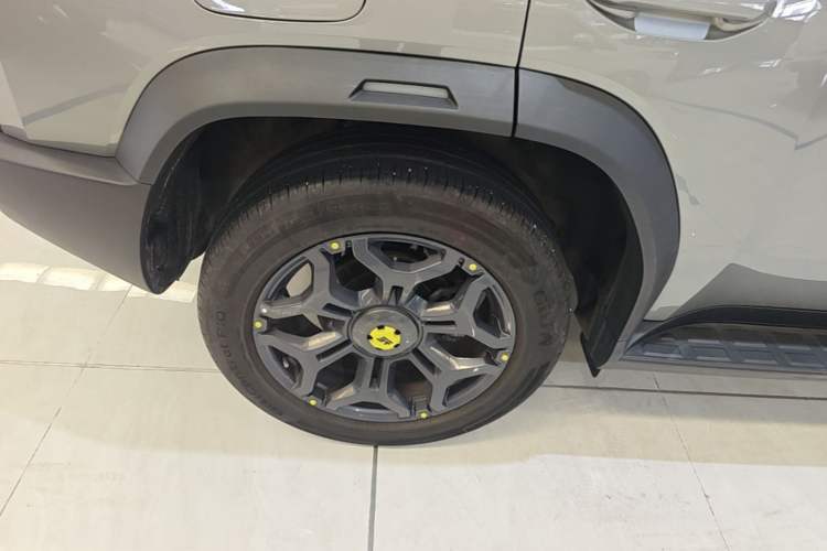 Used JETOUR Shanhai Traveler C-DM 2024 C-DM 208KM Mountain & Wilderness Edition Right Rear Wheel Hub