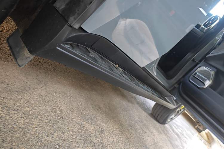 Used JETOUR Shanhai Traveler C-DM 2024 C-DM 208KM Mountain & Wilderness Edition Right Side Sill