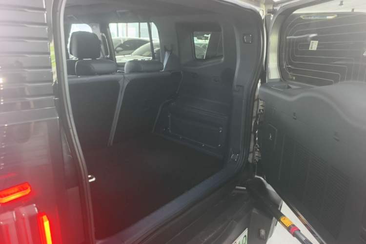 Used JETOUR Shanhai Traveler C-DM 2024 C-DM 208KM Mountain & Wilderness Edition Trunk