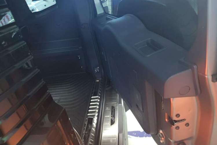 Used JETOUR Shanhai Traveler C-DM 2024 C-DM 129KM Linye Edition Trunk