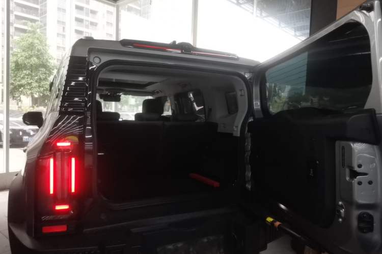 Used JETOUR Shanhai Traveler C-DM 2024 C-DM 129KM Linye Edition Trunk
