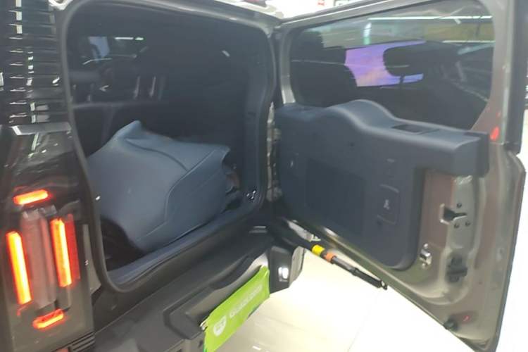 Used JETOUR Shanhai Traveler C-DM 2024 C-DM 208KM Mountain & Wilderness Edition Trunk