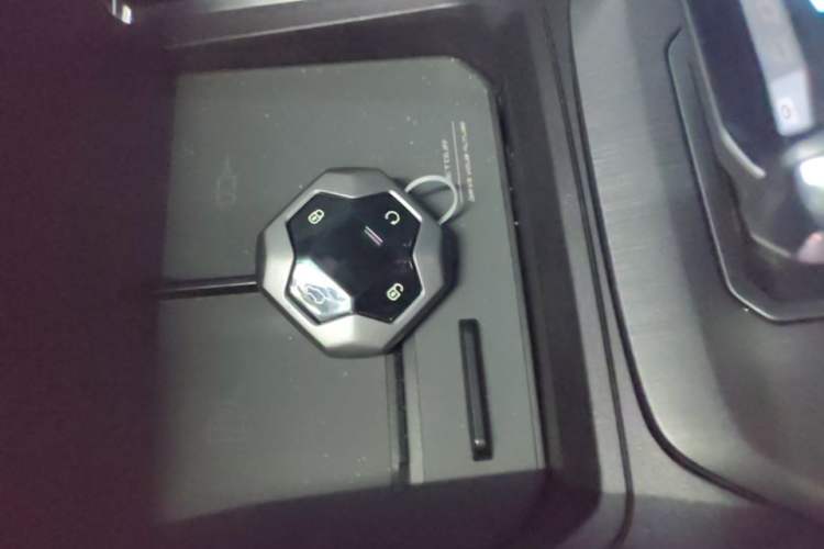 Used JETOUR Shanhai Traveler C-DM 2024 C-DM 129KM Linye Edition Vehicle Key