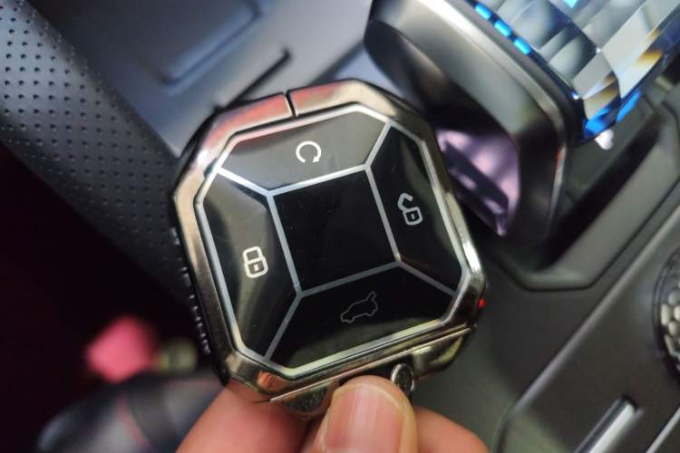Used JETOUR Shanhai Traveler C-DM 2024 C-DM 129KM Linye Edition Vehicle Key