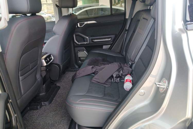Used JETOUR Shanhai Traveler C-DM 2024 C-DM 206KM Four-Wheel Drive Wilderness Edition Left Rear Seat