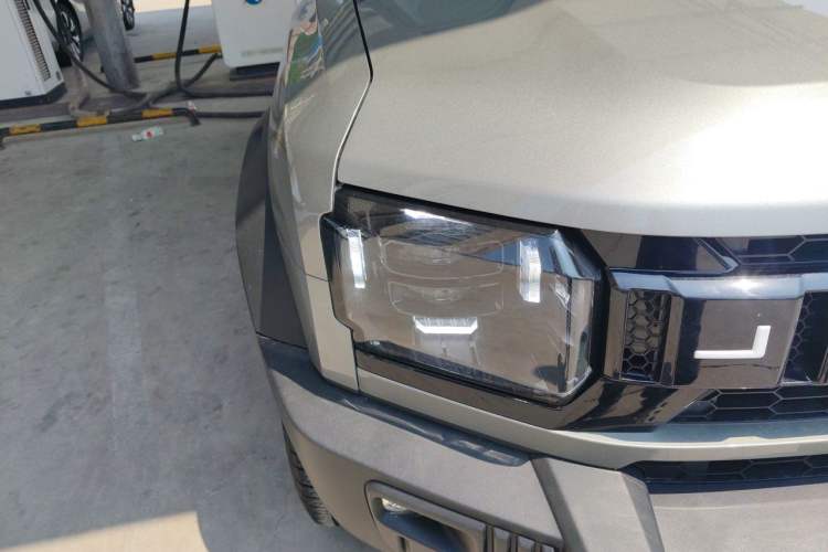 Used JETOUR Shanhai Traveler C-DM 2024 C-DM 206KM Four-Wheel Drive Wilderness Edition Right Front Headlight