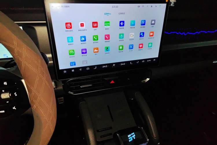 Used JETOUR Shanhai Traveler C-DM 2024 C-DM 208KM Mountain & Wilderness Edition Audio And AC Panel