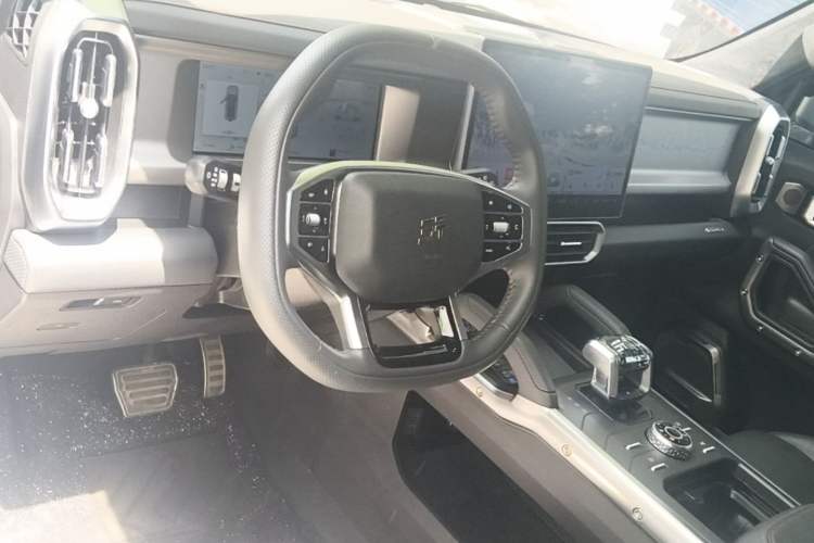 Used JETOUR Shanhai Traveler C-DM 2024 C-DM 208KM Mountain & Wilderness Edition Center Console