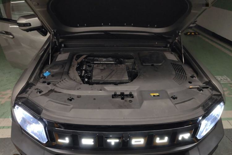 Used JETOUR Shanhai Traveler C-DM 2024 C-DM 208KM Mountain & Wilderness Edition Engine Bay