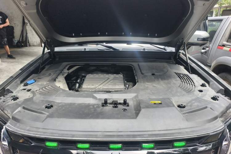 Used JETOUR Shanhai Traveler C-DM 2024 C-DM 129KM Linye Edition Engine Bay