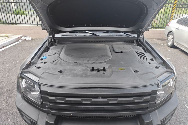 Used JETOUR Shanhai Traveler C-DM 2024 C-DM 208KM Mountain & Wilderness Edition Engine Bay