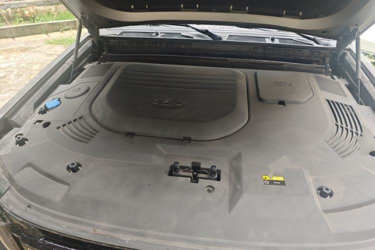 Used JETOUR Shanhai Traveler C-DM 2024 C-DM 208KM Mountain & Wilderness Edition Engine Bay