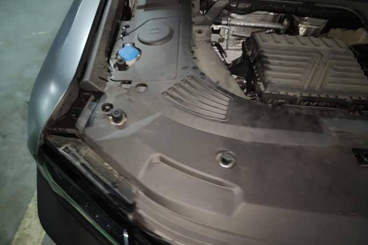 Used JETOUR Shanhai Traveler C-DM 2024 C-DM 208KM Mountain & Wilderness Edition Engine Bay Right