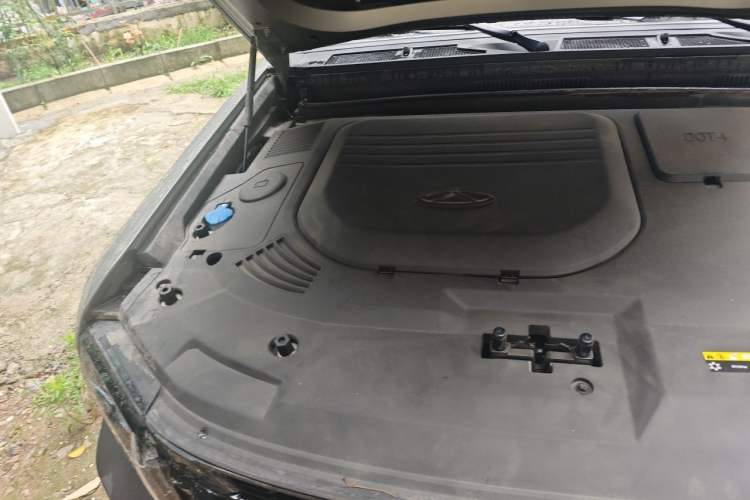 Used JETOUR Shanhai Traveler C-DM 2024 C-DM 208KM Mountain & Wilderness Edition Engine Bay Right