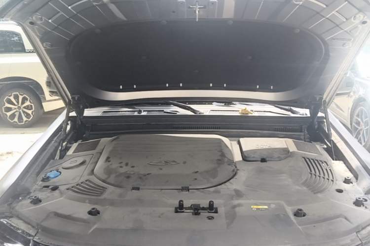 Used JETOUR Shanhai Traveler C-DM 2024 C-DM 208KM Mountain & Wilderness Edition Engine Bay