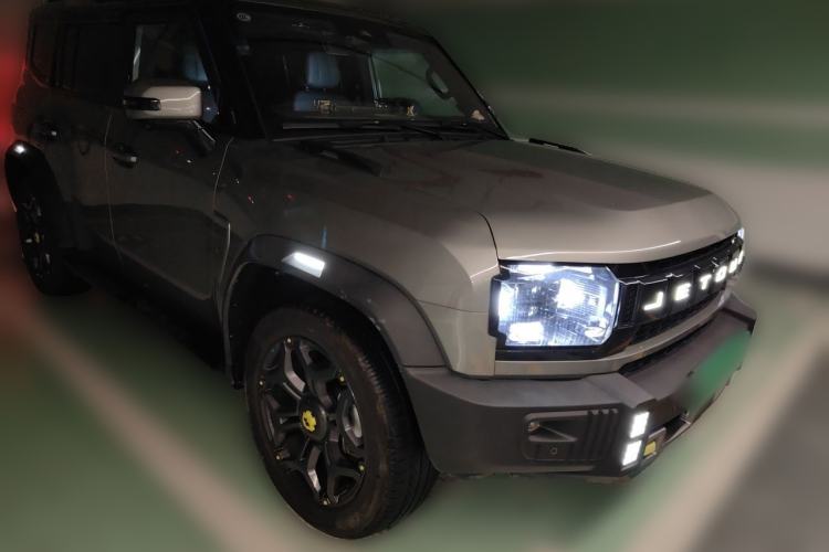 Used JETOUR Shanhai Traveler C-DM 2024 C-DM 208KM Mountain & Wilderness Edition Front Right 45 Deg