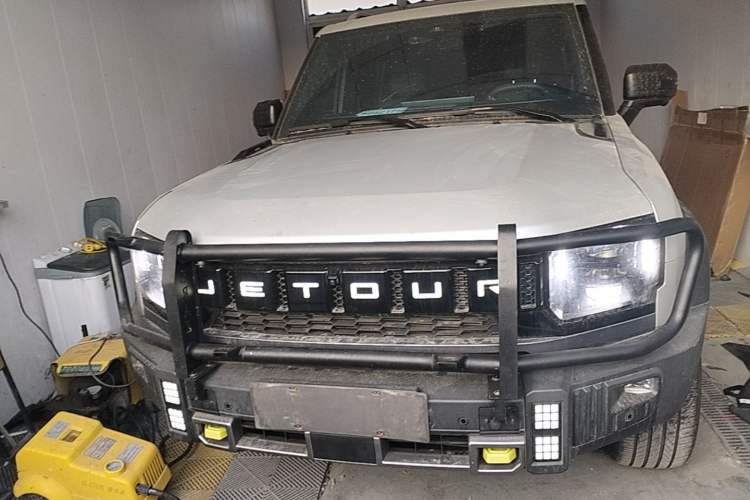 Used JETOUR Shanhai Traveler C-DM 2024 C-DM 208KM Mountain & Wilderness Edition Front