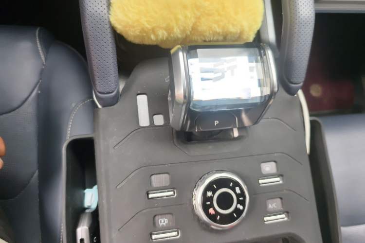 Used JETOUR Shanhai Traveler C-DM 2024 C-DM 208KM Mountain & Wilderness Edition Gear Lever
