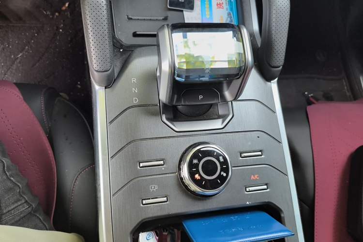 Used JETOUR Shanhai Traveler C-DM 2024 C-DM 208KM Mountain & Wilderness Edition Gear Lever