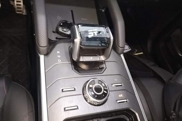 Used JETOUR Shanhai Traveler C-DM 2024 C-DM 208KM Mountain & Wilderness Edition Gear Lever