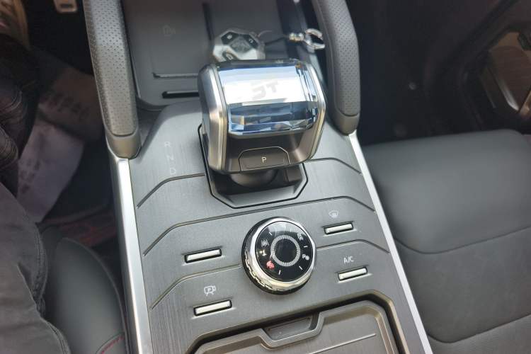 Used JETOUR Shanhai Traveler C-DM 2024 C-DM 208KM Mountain & Wilderness Edition Gear Lever