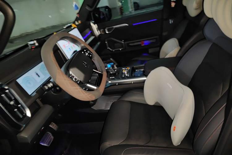 Used JETOUR Shanhai Traveler C-DM 2024 C-DM 208KM Mountain & Wilderness Edition Left Front Seat