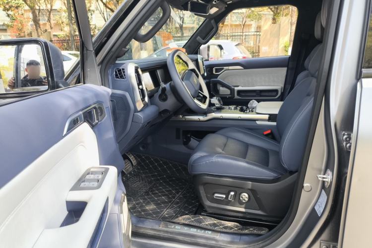 Used JETOUR Shanhai Traveler C-DM 2024 C-DM 208KM Mountain & Wilderness Edition Left Front Seat