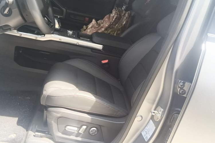 Used JETOUR Shanhai Traveler C-DM 2024 C-DM 208KM Mountain & Wilderness Edition Left Front Seat