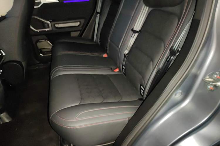 Used JETOUR Shanhai Traveler C-DM 2024 C-DM 208KM Mountain & Wilderness Edition Left Rear Seat