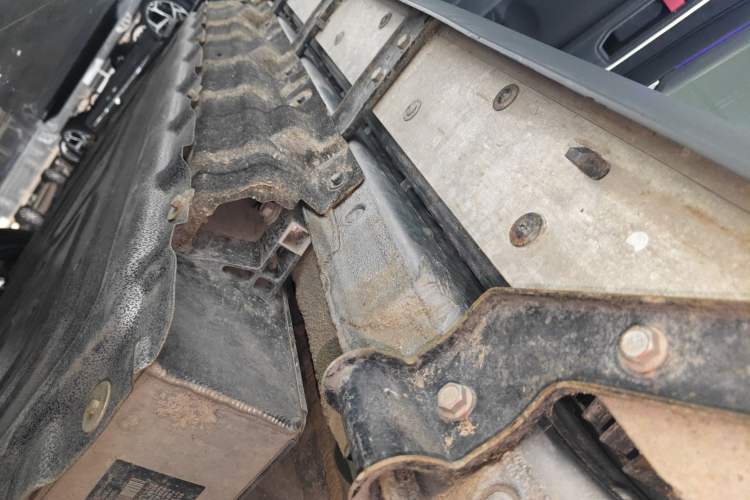 Used JETOUR Shanhai Traveler C-DM 2024 C-DM 208KM Mountain & Wilderness Edition Left Side Sill