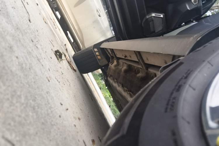 Used JETOUR Shanhai Traveler C-DM 2024 C-DM 208KM Mountain & Wilderness Edition Left Side Sill