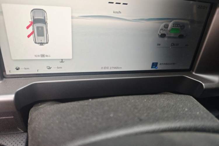 Used JETOUR Shanhai Traveler C-DM 2024 C-DM 208KM Mountain & Wilderness Edition Odometer Close Up
