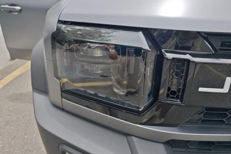 Used JETOUR Shanhai Traveler C-DM 2024 C-DM 208KM Mountain & Wilderness Edition Right Front Headlight